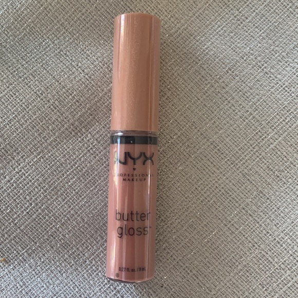 💋NYX Lip bundle💋Slip Tease Lacquer & Butter Gloss - Picture 2 of 7
